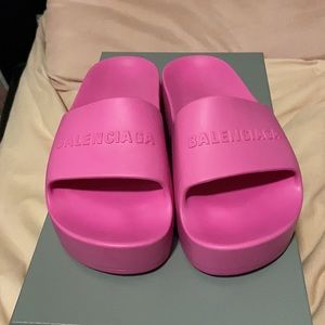 BALENCIAGA pink platform slides
